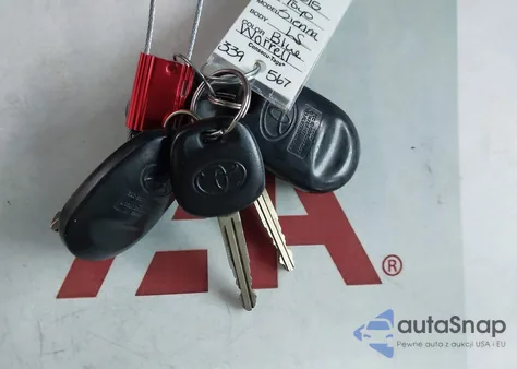 2015 Toyota Sienna Le 8 Passenger из США, поврежденный, VIN 5TDKK3DC9FS624216